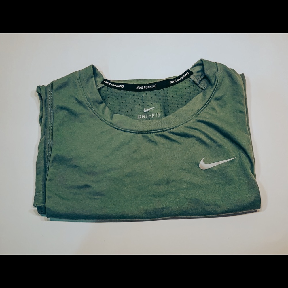 Bundle of 3 NIKE TANK TOP!